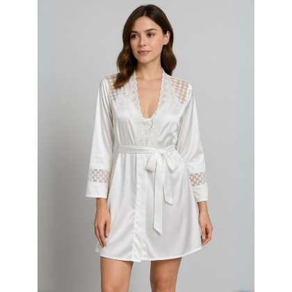 طقم بيبي دول مع روب لون أبيض One Size