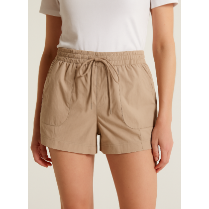شورت للنساء لون بيج