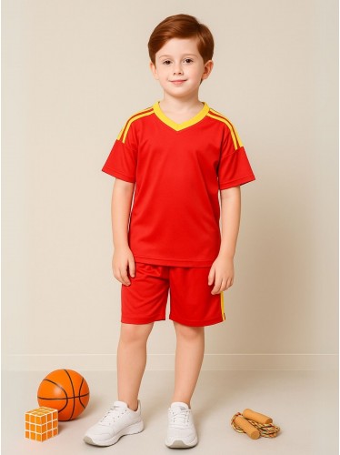 طقم رياضي (تيشيرت وشورت) للأطفال لون أحمر