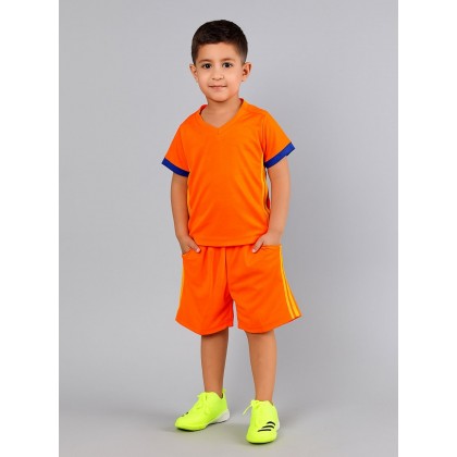 طقم رياضي (تيشيرت وشورت) للأطفال لون برتقالي وأصفر