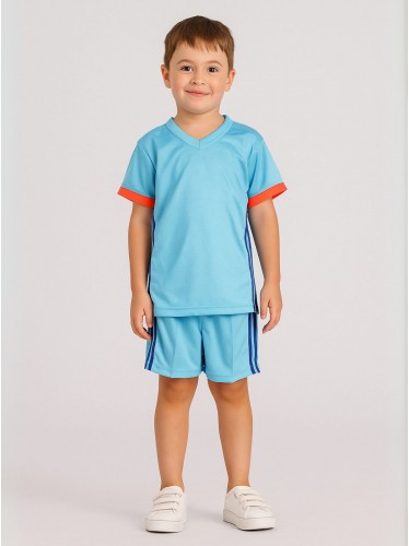 طقم رياضي (تيشيرت وشورت) للأطفال لون أزرق سماوي وكحلي