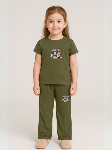طقم بناتي قطعتين لون زيتي بنطلون + تيشيرت