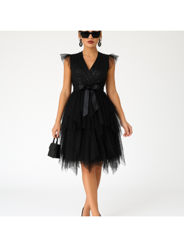 فستان قصير لون أسود