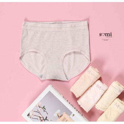 طقم داخلي 5 قطع للنساء بألوان مختلفة من Sami Boutique