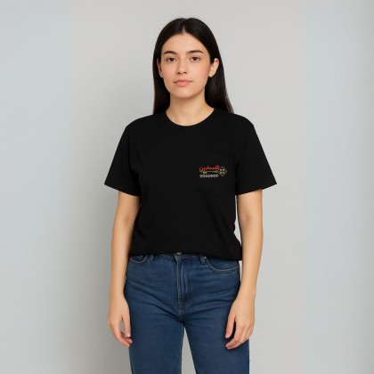 بلوزة لون أسود نص كم رجالي تطريز على الجيب مفتاح وفلسطين