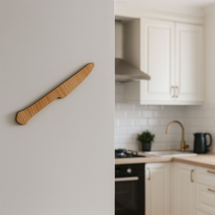 قطعة ديكور من الخشب بتصميم سكينة