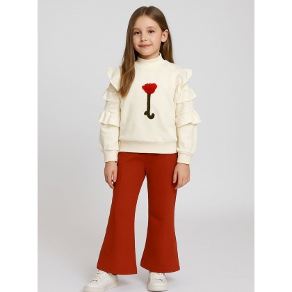 طقم بنطلون مع بلوزة كم بناتي لون كرميدي وأبيض