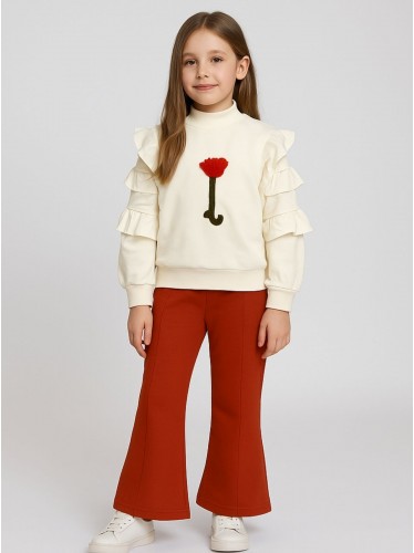 طقم بنطلون مع بلوزة كم بناتي لون كرميدي وأبيض