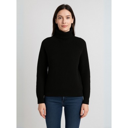 بلوزة صوف للنساء لون أسود