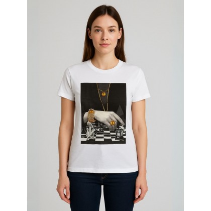 بلوزة للنساء لون أبيض