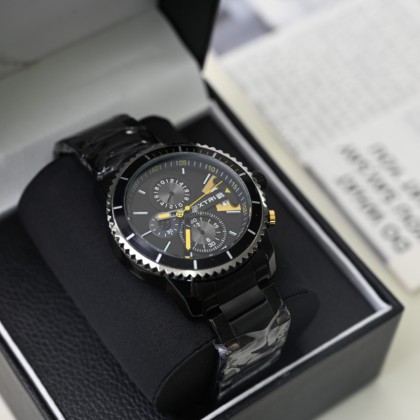 ساعة رجالي EXTRI مع اطار بالثواني و عقارب ذهبي لون أسود