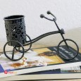 تحفة منزلية على شكل دراجة هوائية مع حامل اقلام