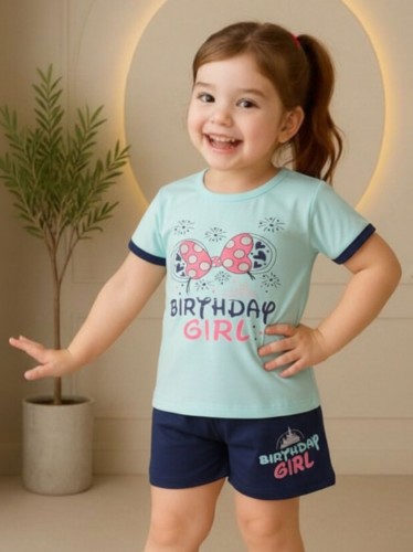 طقم أطفال قطعتين شورت + تيشيريت