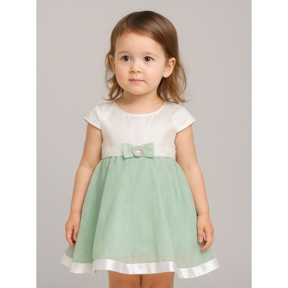 فستان بناتي لون أخضر فستقي