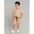 طقم ولادي قطعتين شورت وتيشيرت لون بيج