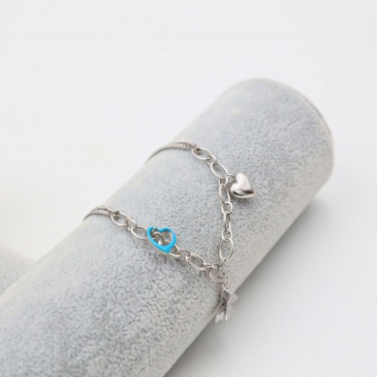 سوار سلسلة مع تعليقات فراشة لون فضي