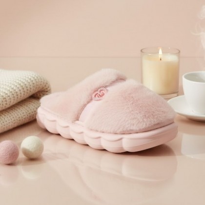 حفاية شتوية لون زهري بتصميم قلب مع قشاط بلمعة