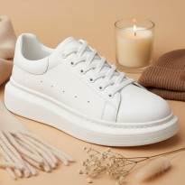 حذاء رياضي للرجال لون أبيض