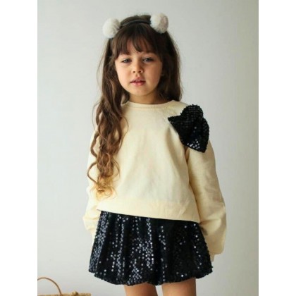 طقم تنورة + بلوزة لون بيج