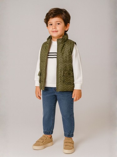 طقم ولادي 3 قطع بنطلون + بلوزة + فيزت