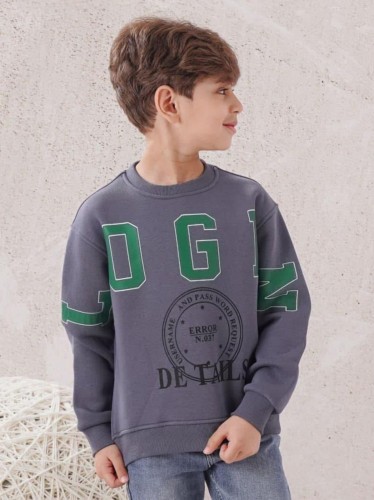 بلوزة ولادي بأكمام طويلة لون سكني