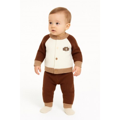 طقم صوف ولادي لون بني وبيج