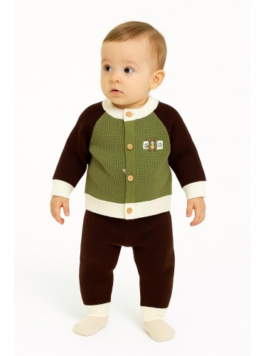 طقم صوف ولادي لون أخضر وبني