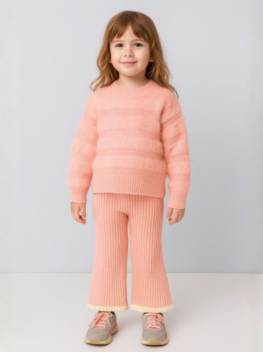 طقم صوف للأطفال لون زهري