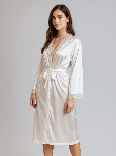 طقم لانجري قميص نوم مع روب لون أبيض