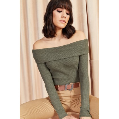 بلوزة ستاتي شتوي قبه وسيعة لون أخضر زيتي