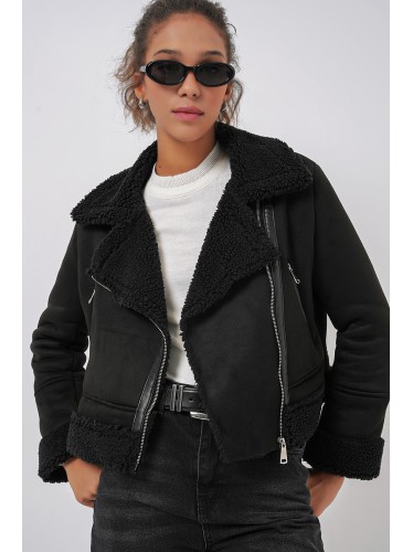 جايكت اسود قصير فرو