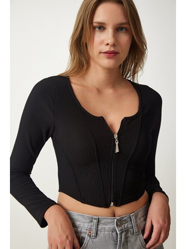 جاكيت اسود قصير مع سحاب