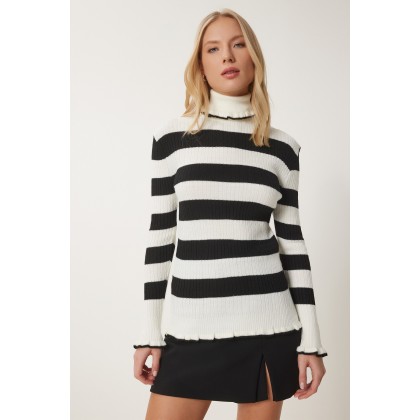 بلوزة هاينيك مفلمة باللون الابيض والاسود One Size