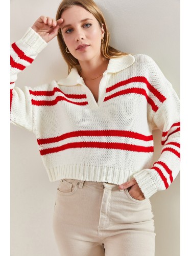 بلوزة شتوية صوف باللون الابيض والاحمر One Size