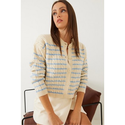 جرزة شتوية مقلمة بالايفوري والازرق One Size