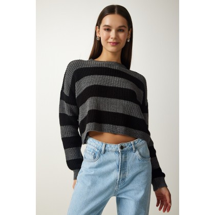 بلوزة شتوية صوف مخططة باللون الاسود والسكني One Size