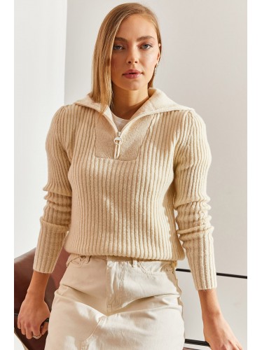 بلوزة صوف شتوية باللون البيج One Size