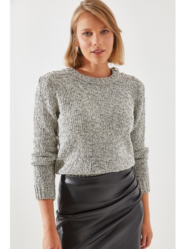 بلوزة صوف باللون السكني مع زر باللون الفضي One Size