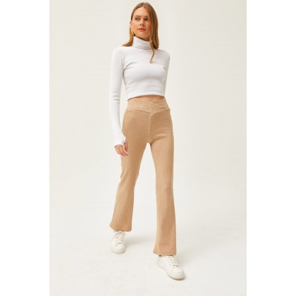 بنطلون شتوية باللون البيج