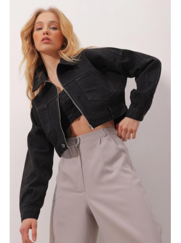 جاكيت قصير جينز اسود