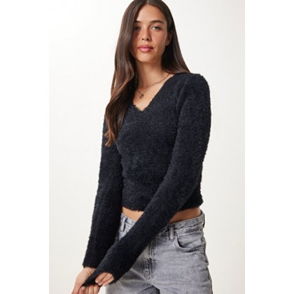 بلوزة شتوية اسود سادة