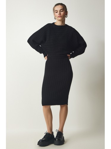 فستان شتوية طويل باللون الاسود قطعتين مع بلوزة اسود قصيرة