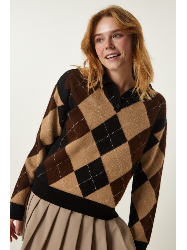 بلوزة باللون الاسود والبني والبيج