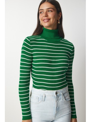 بلوزة شتوية باللون الاخضر والابيض