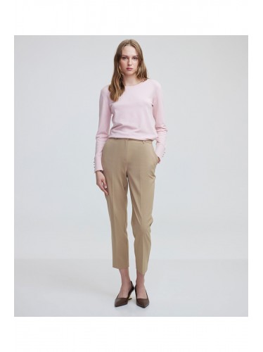 بنطلون رسمي باللون البيج الفاتح