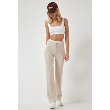 بنطلون باللون البيج