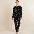 بيجامة صوف للنساء لون أسود بتصميم نجوم