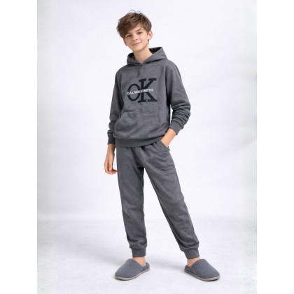 بجامة مخمل قطعتين بطاقية ولادي لون رمادي غامق