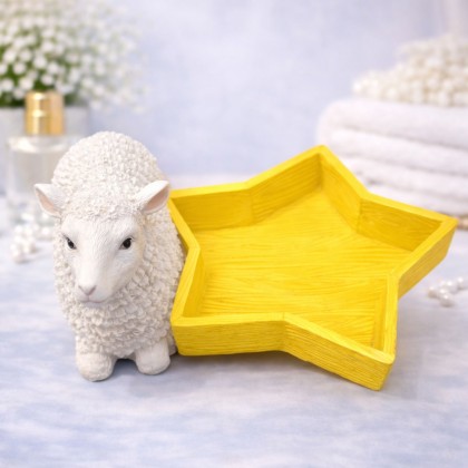 مضيفة خاروف مع نجمة