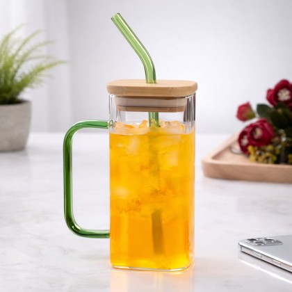 كاسة زجاج شفاف بغطاء بامبو خشبي مع مصاصة ومقبض لون اخضر